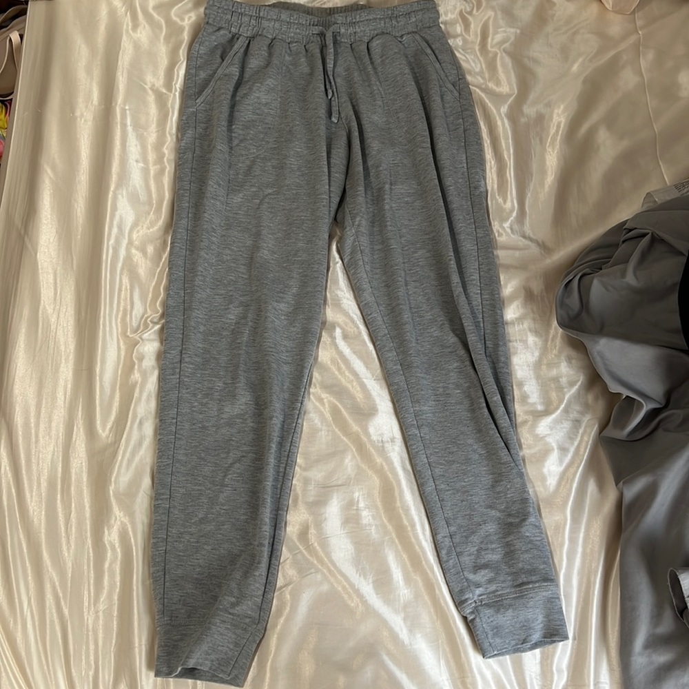 Icyzone: Grey sweatpants (Medium)